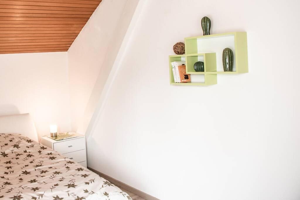 Apartment Pouringraz Fuer Kunst- Und Tennisliebhaber Bagian luar foto