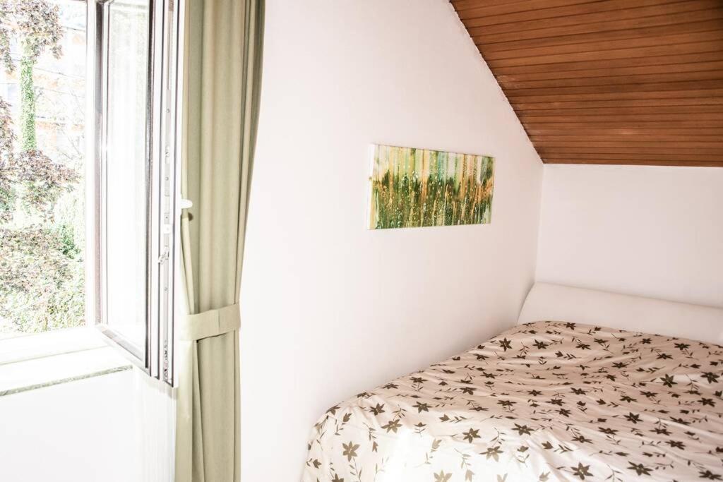 Apartment Pouringraz Fuer Kunst- Und Tennisliebhaber Bagian luar foto